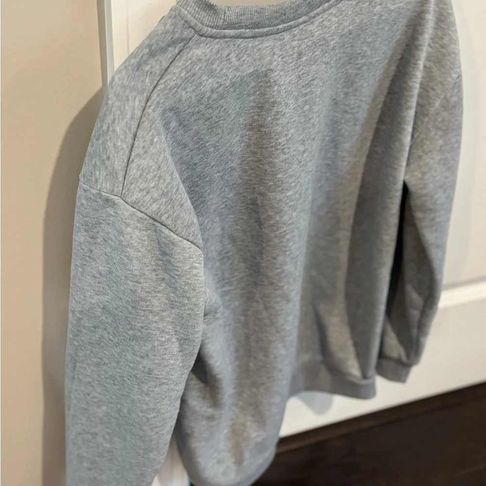 SHEIN BRAND, Gray Distressed Malibu California Sweatshirt, Women's Clothing-SM - Picture 6 of 10
